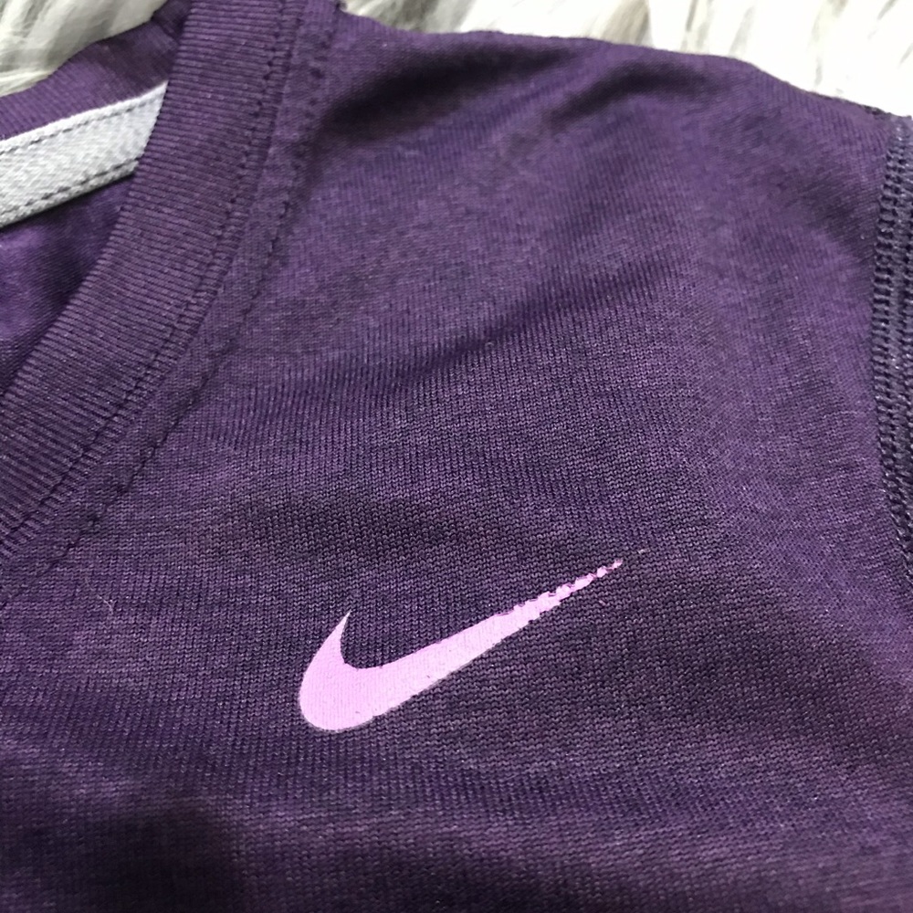Purple Nike Dri-fit long sleeve shirt sz XS - Picture 3 of 3
